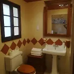 Betty Cake House & Pool B&B