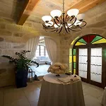 B&B Betty Cake House & Pool 4*