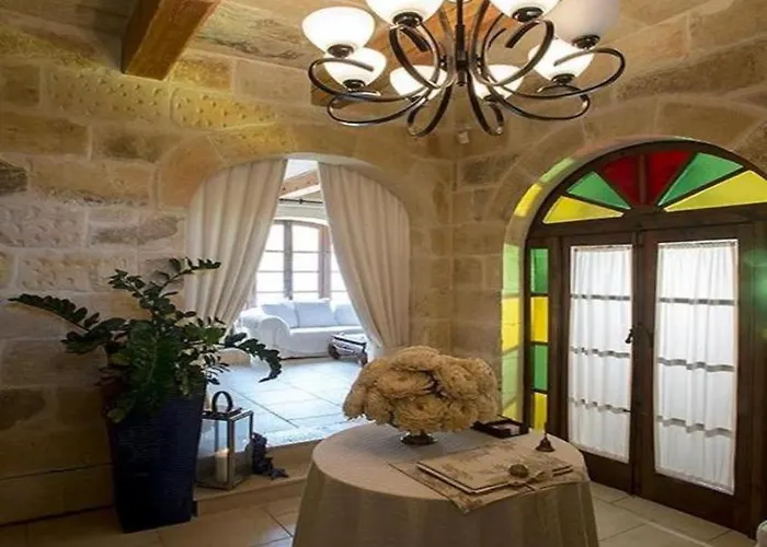 Bed & Breakfast Betty Cake 4*